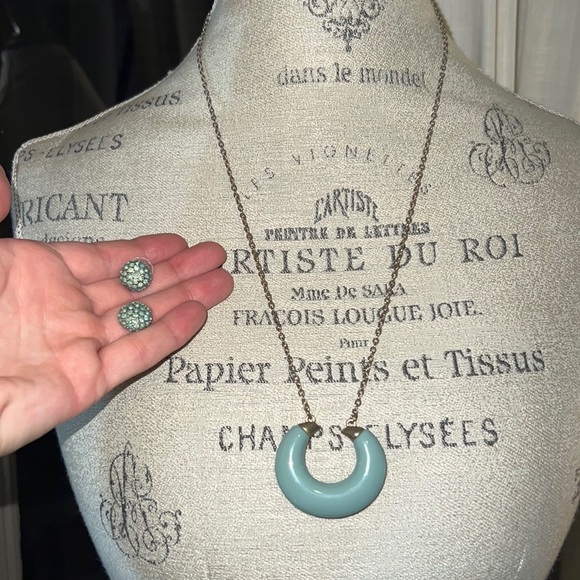 Light turquoise necklace & matching stud crystal earrings set womens jewelry​ - Picture 2 of 4